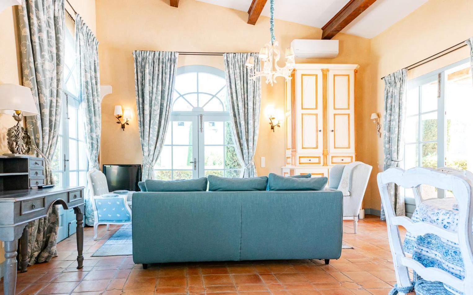 Chateau Talaud Loriol-du-Comtat الغرفة الصورة